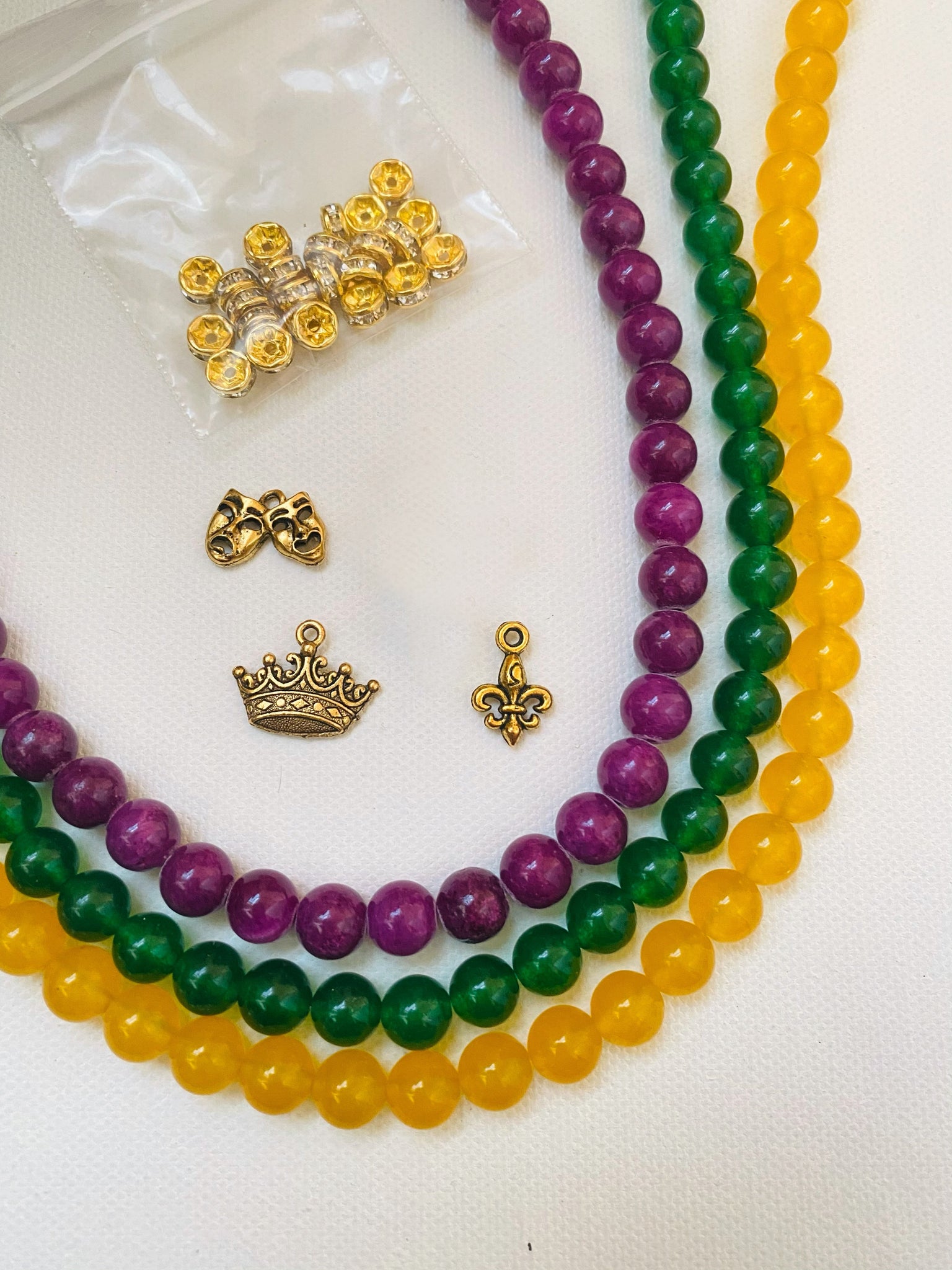 Wholesale Mardi Gras Beads and Necklaces