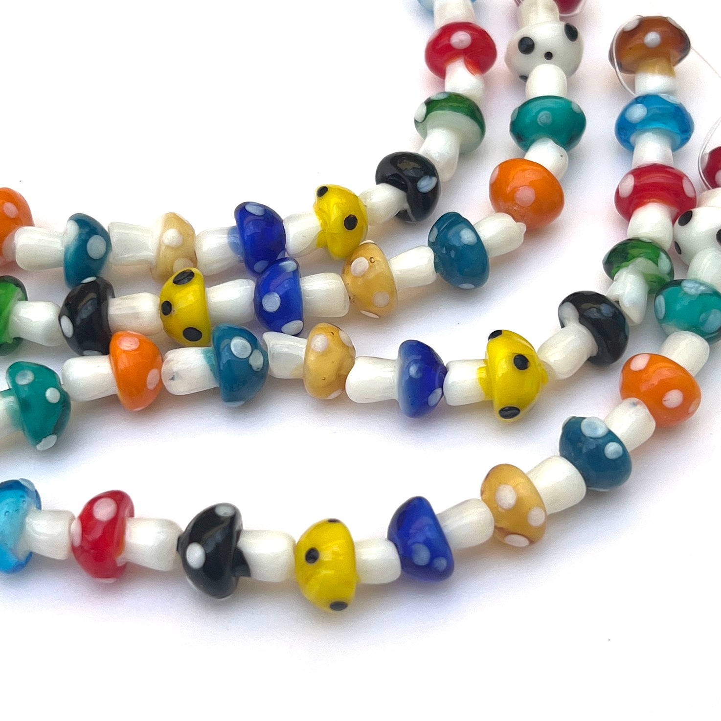 Beebeecraft Pandahall Elite 200pcs Mushroom Lampwork Beads Assorted-Color  Mushroom Millefiori Beads Glass Spacer Loose Beads for Jewelry Making and
